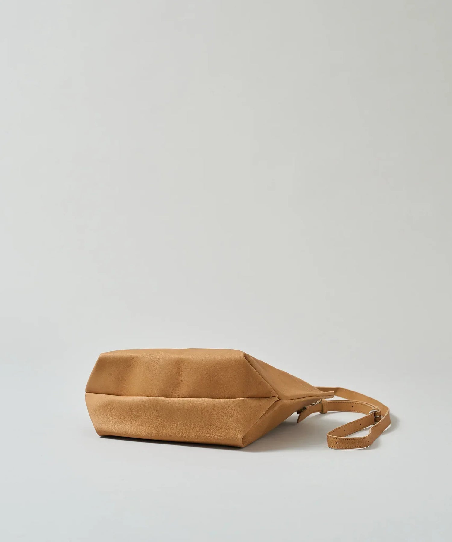 #30/ ランチバッグS キャリーライト（camel）/ ピッグスキン・ハリー - REN