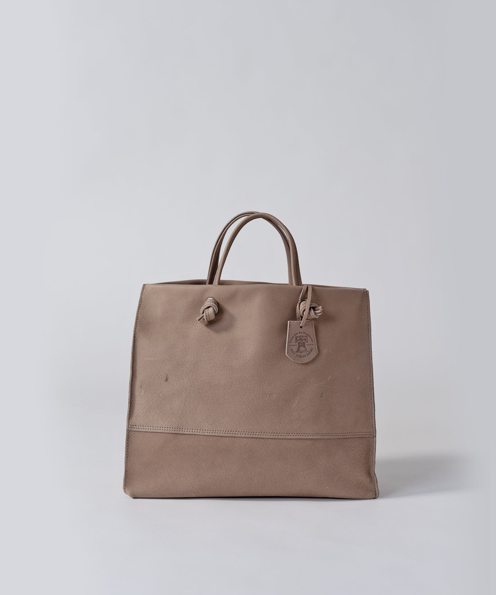 REN】《トートバッグ》紙袋モチーフの四角いレザーバッグ