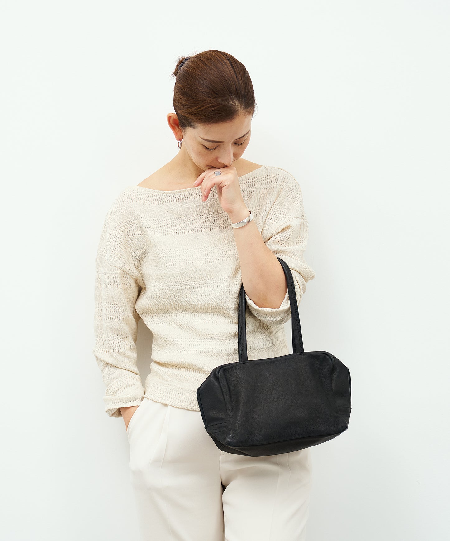 【極美品】REN　スクエアダッフル XS ブラック　完売カラー　レザー 極美品】REN スクエアダッフル XS ブラック 完売カラー レザー