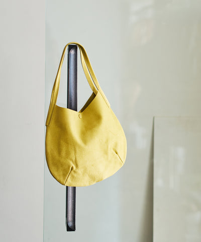 #30/ サークルトート（pistachio yellow）/ ピッグスキン・ハリー