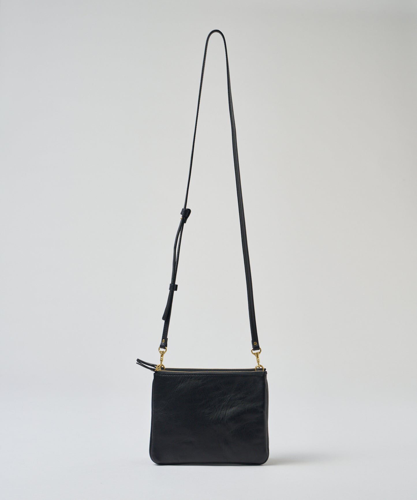 #45《BF SALE 10%》バタフライショルダー（black）/ 牛革・アペルト