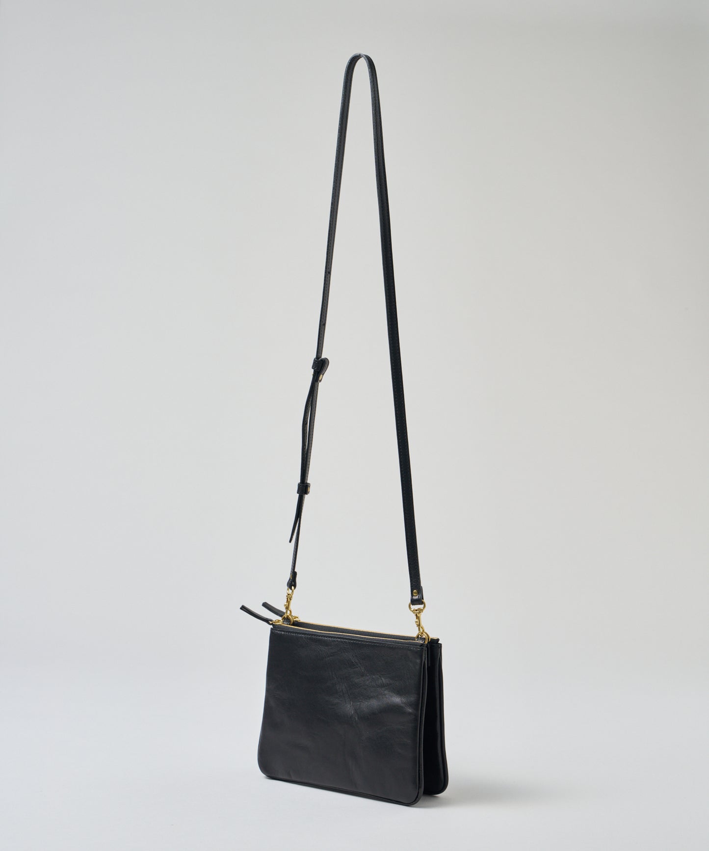 #45《BF SALE 10%》バタフライショルダー（black）/ 牛革・アペルト