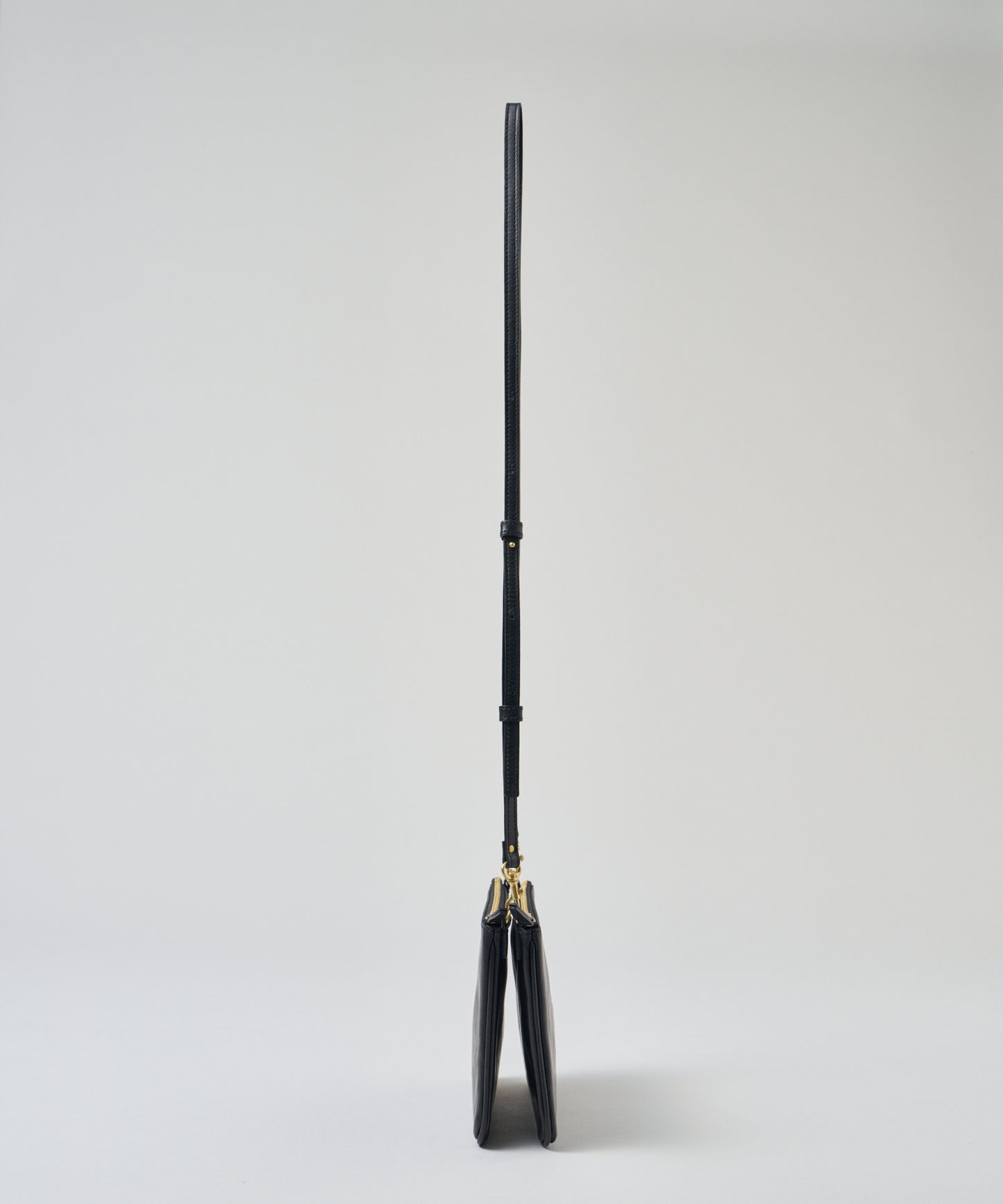 #45《BF SALE 10%》バタフライショルダー（black）/ 牛革・アペルト