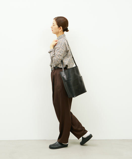#45《Limited 5%》スリークパス・カーゴ（black）/ 牛革・アペルト