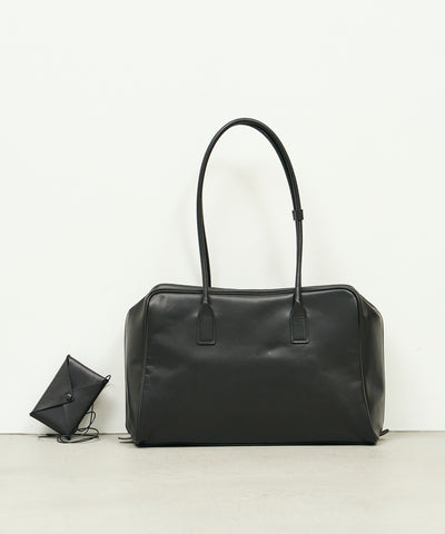 #45/ コンターボストンM（black）/ 牛革・アペルト