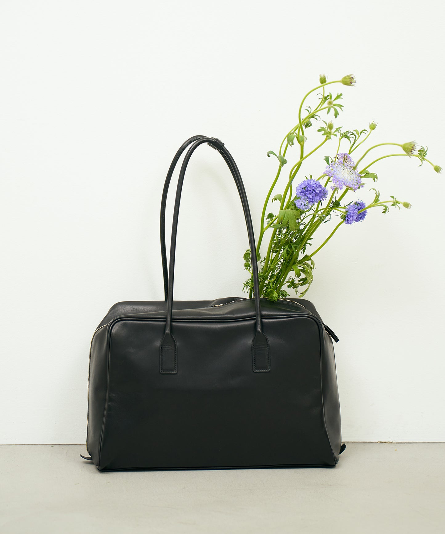 #45/ コンターボストンM（black）/ 牛革・アペルト
