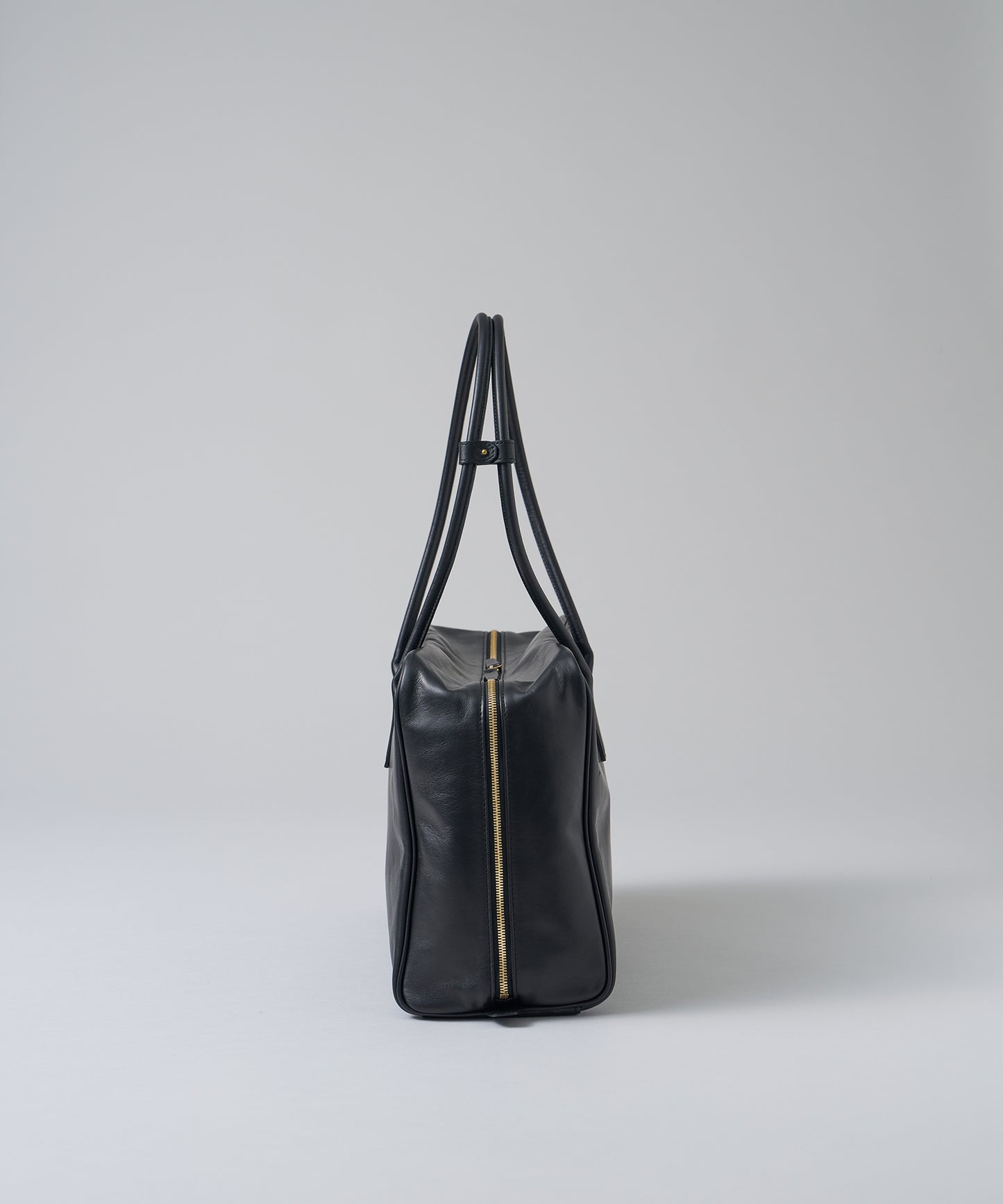 #45/ コンターボストンM（black）/ 牛革・アペルト