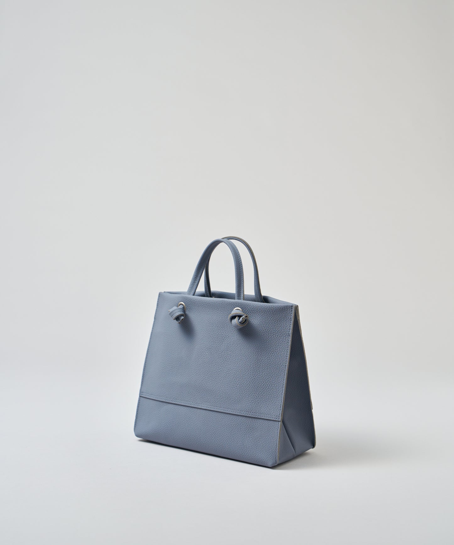 #51b/ ミニショッパー（powder blue） / 牛革・フィリップ
