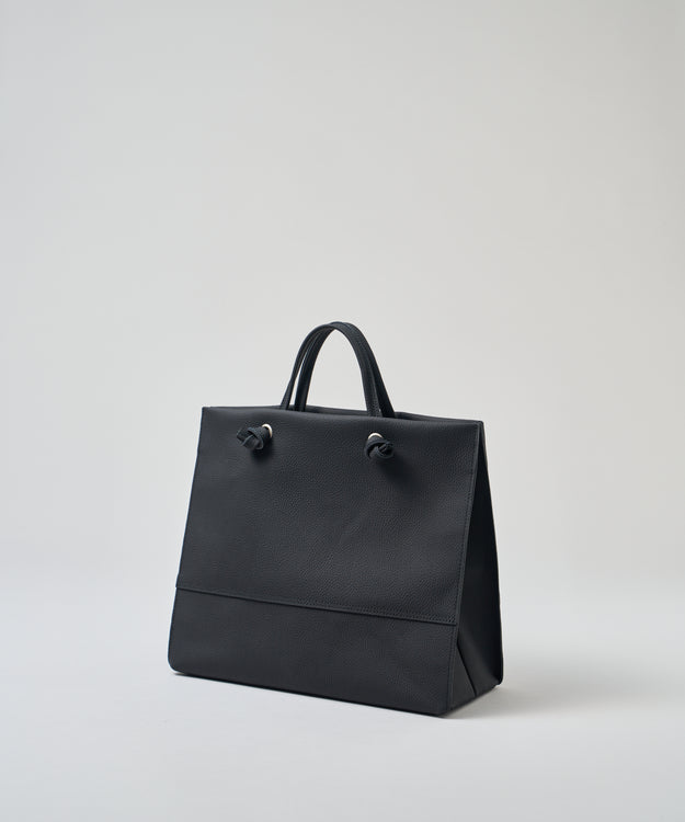 #51b《SALE 50%》デイショッパー（ink black）/ 牛革・フィリップ