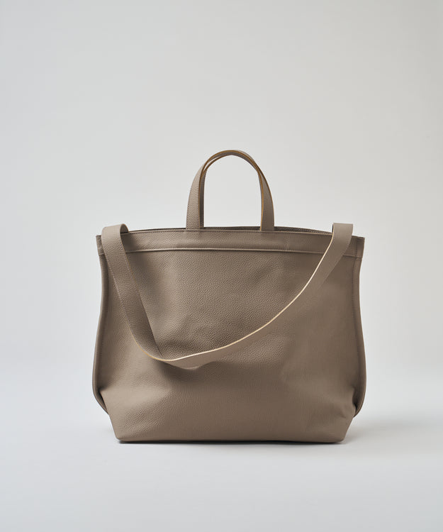 #51b / ベーシックジップトートM 2way (almond gray) / 牛革・フィリップ