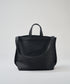 #51b《BF SALE 30%》ベーシックジップトートM 2way (ink black) / 牛革・フィリップ