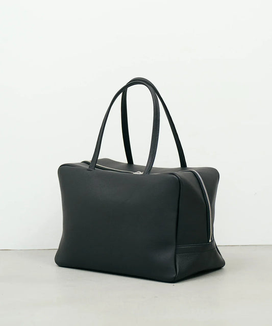 #52b/ スクエアダッフル M (black) / 牛革・バレンシア