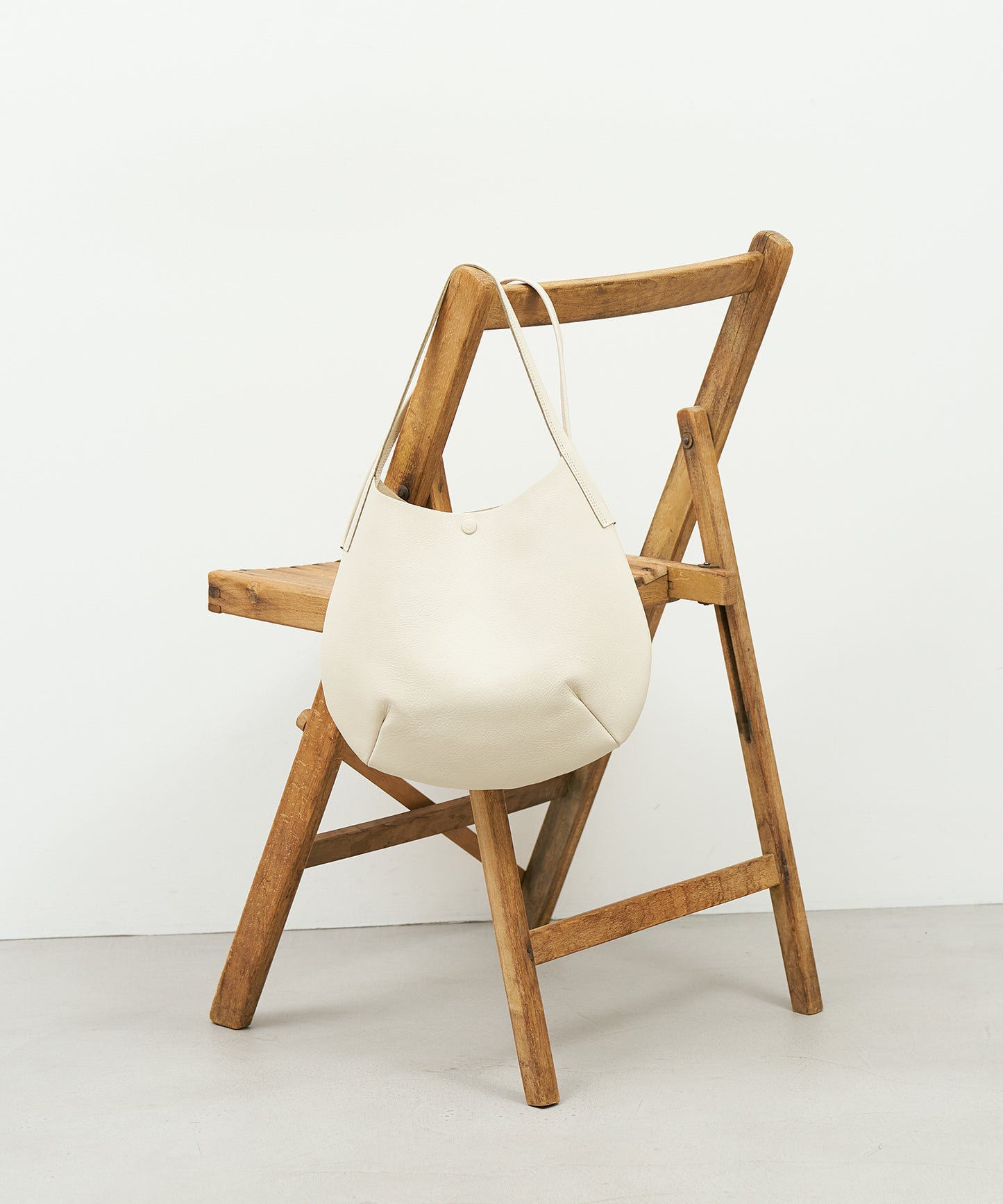 #52b/ サークルトート (ivory) / 牛革・バレンシア