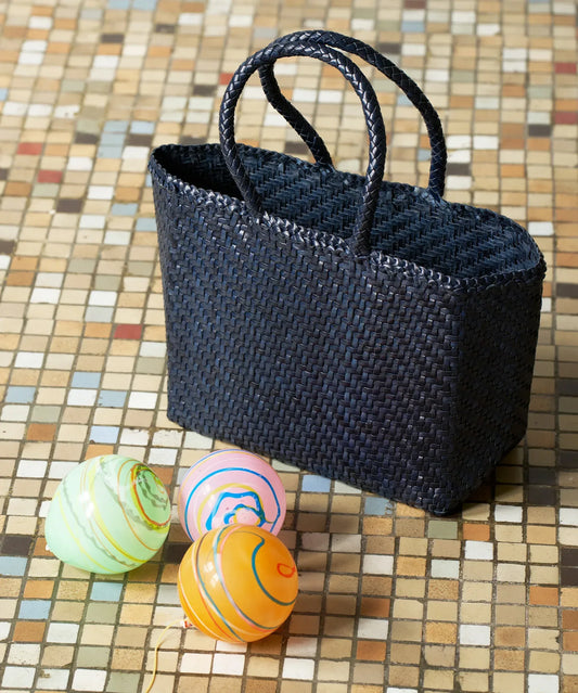 【26SS】#57/ メルカドトート M（classic navy）/ 牛革・バッファローメッシュ - REN