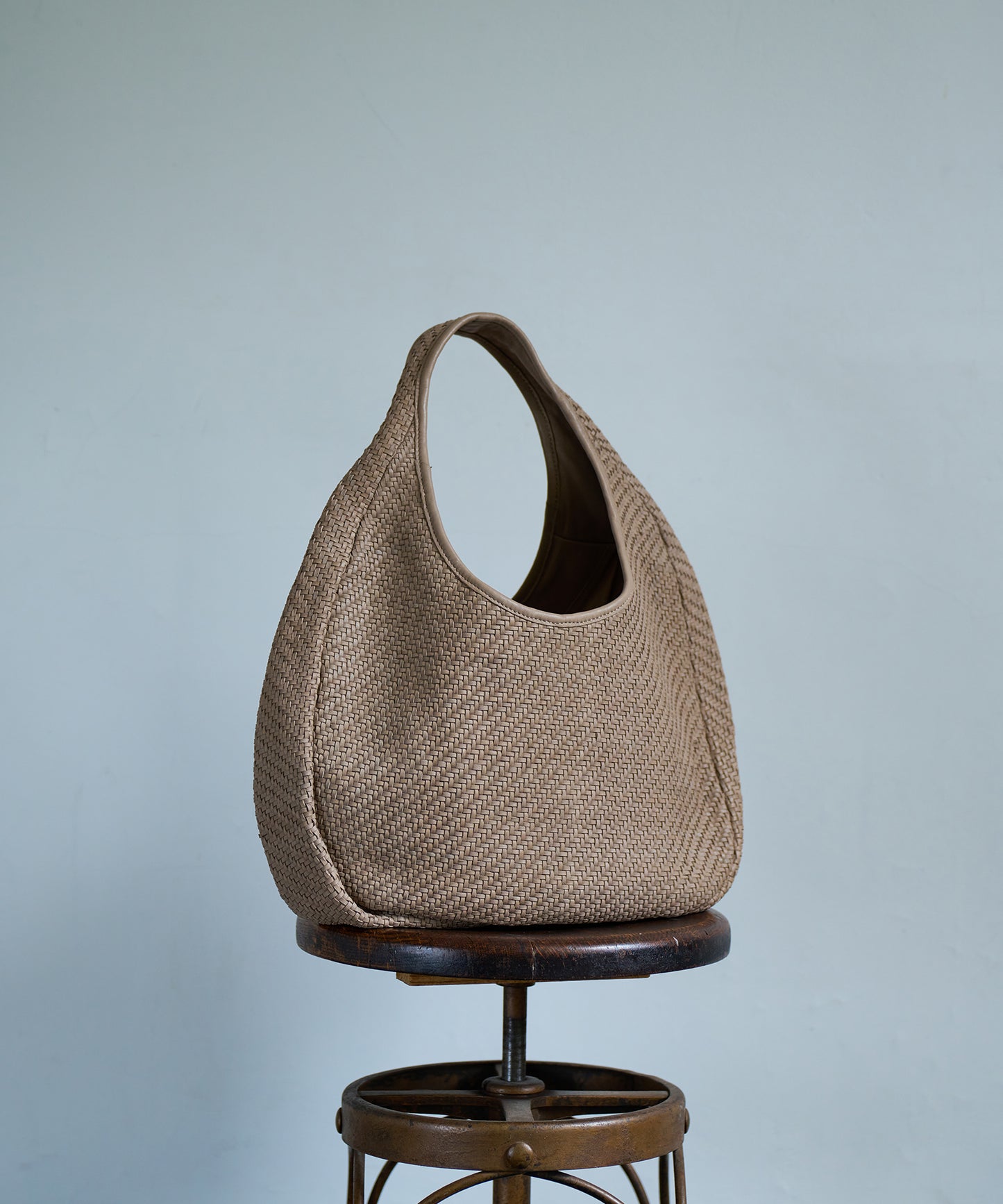 #60/ サークルバスケットM（marron beige）/ 羊革・シープメッシュ