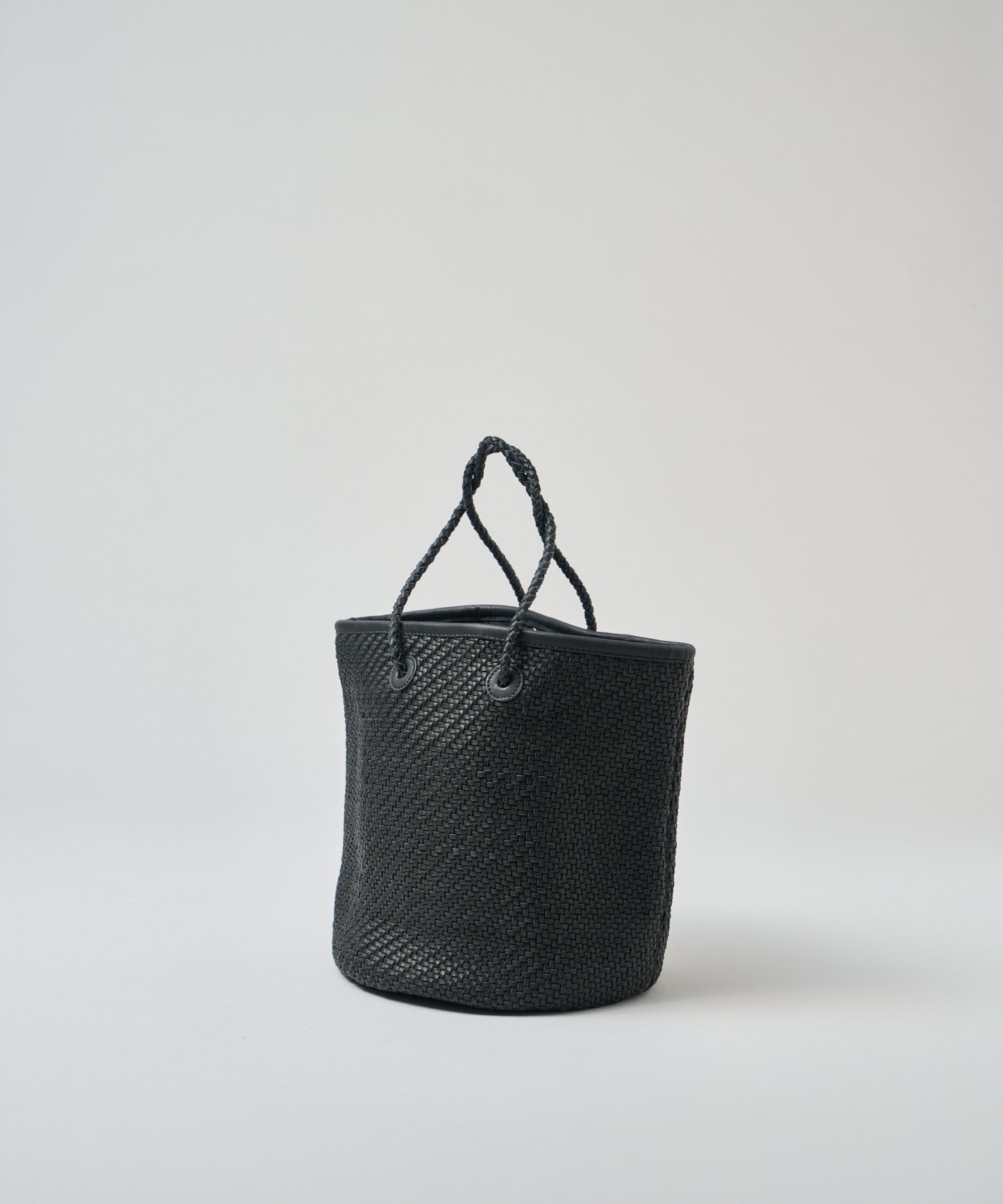 #60/ バスケット（black）/ 羊革・シープメッシュ