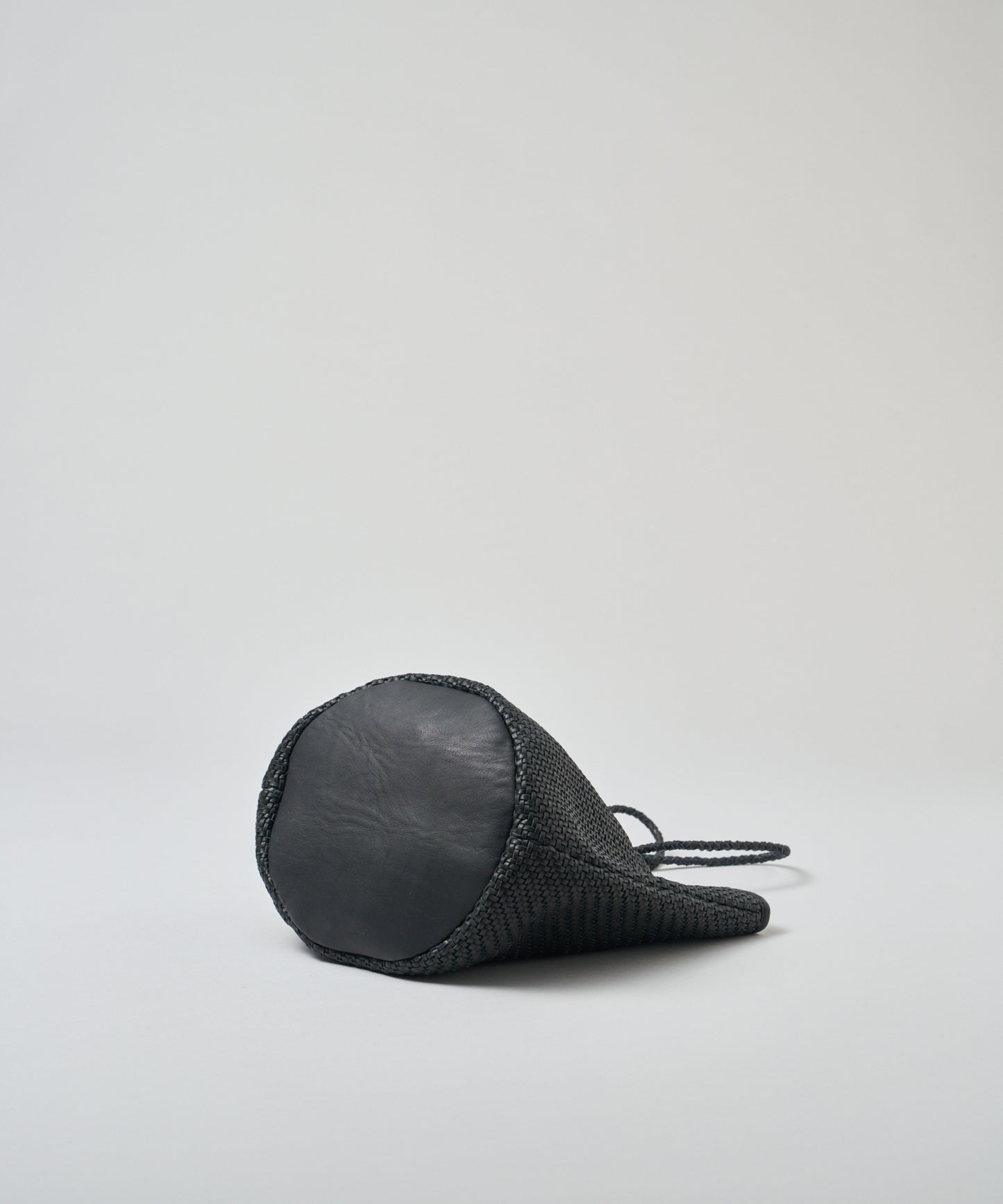 #60/ バスケット（black）/ 羊革・シープメッシュ