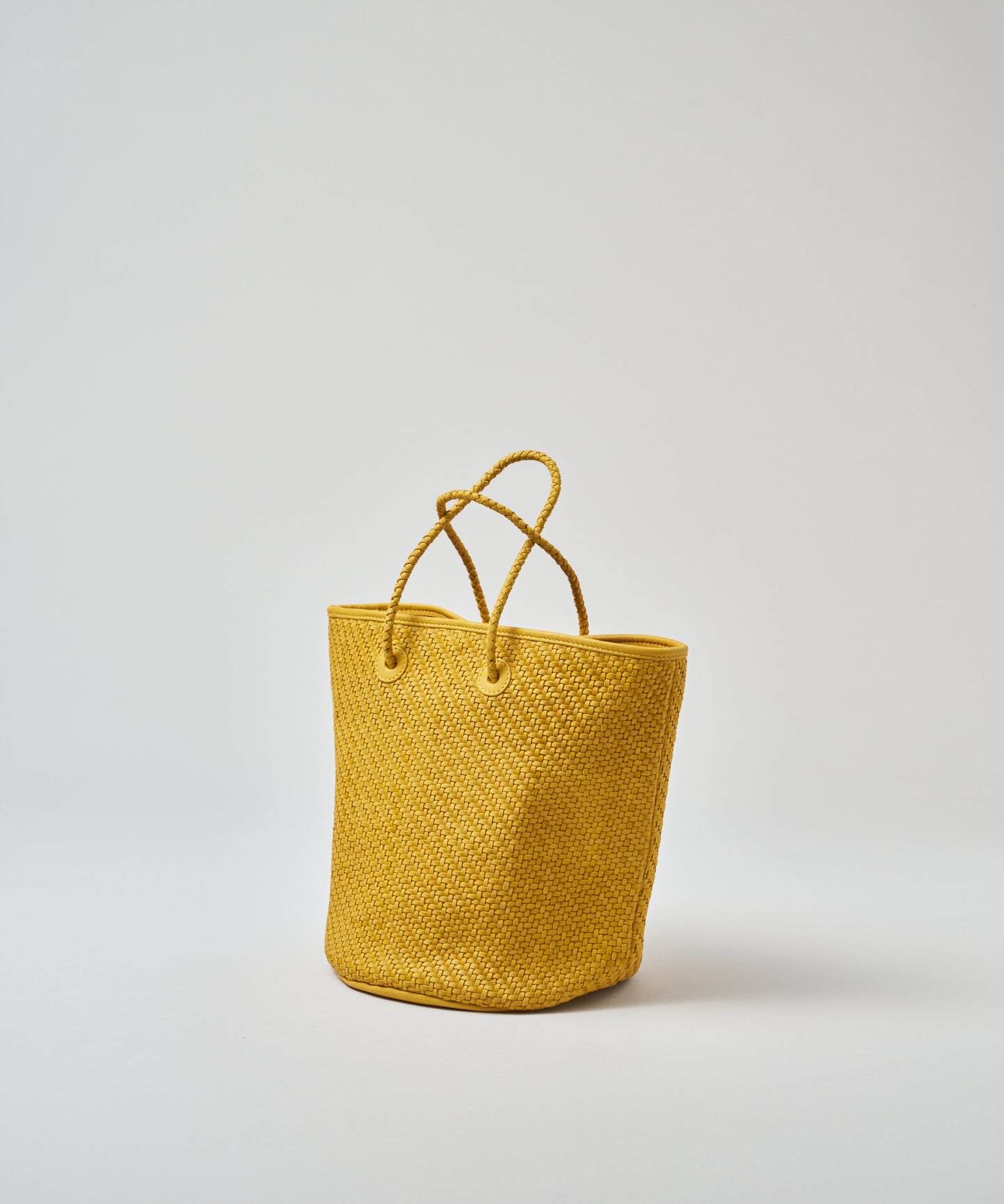 #60/ バスケット（mustard）/ 羊革・シープメッシュ