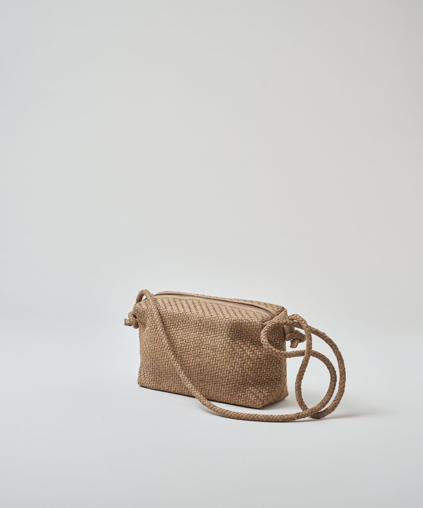 #60/ バレルショルダーM（marron beige）/ 羊革・シープメッシュ