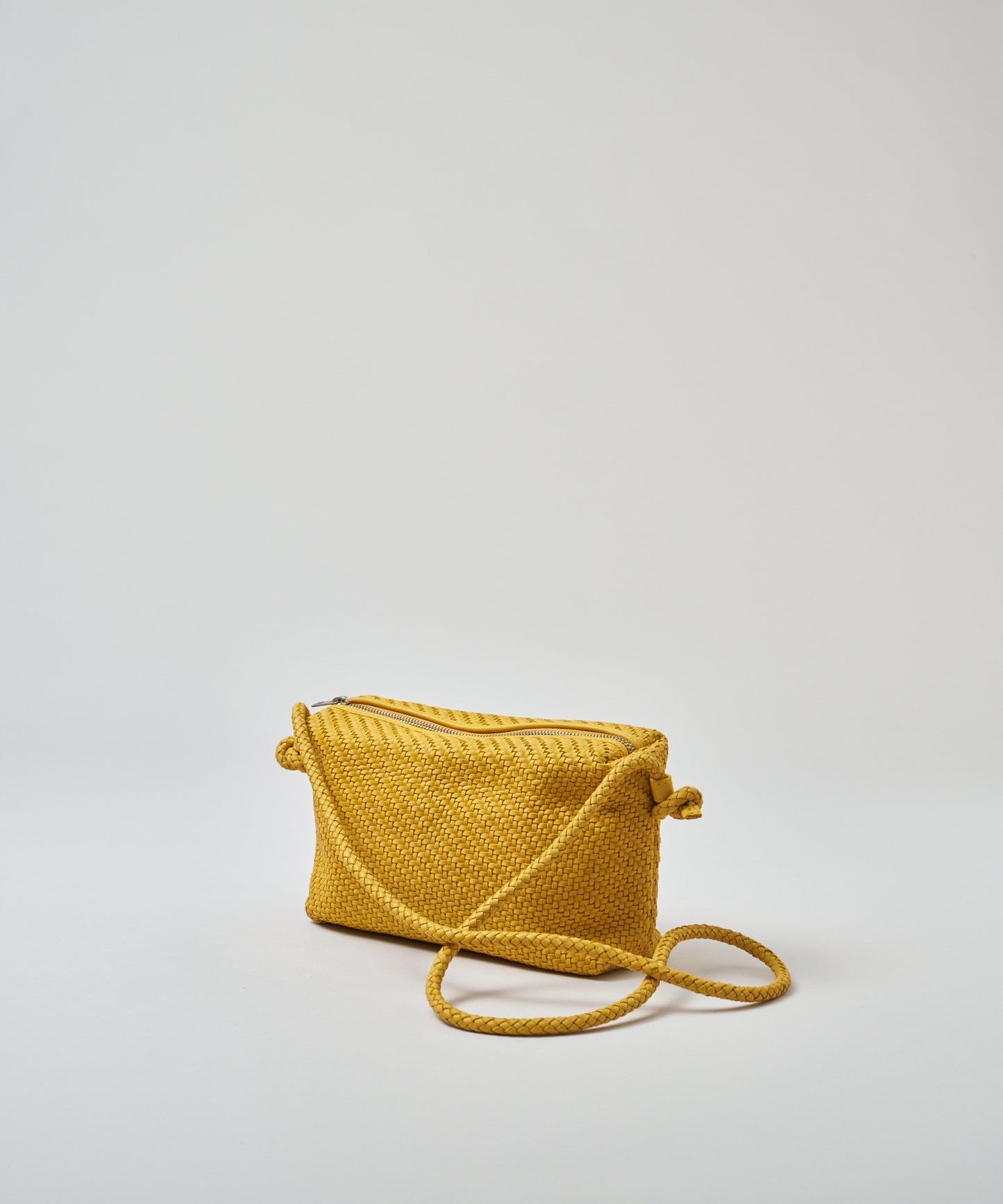 #60/ バレルショルダーM（mustard）/ 羊革・シープメッシュ