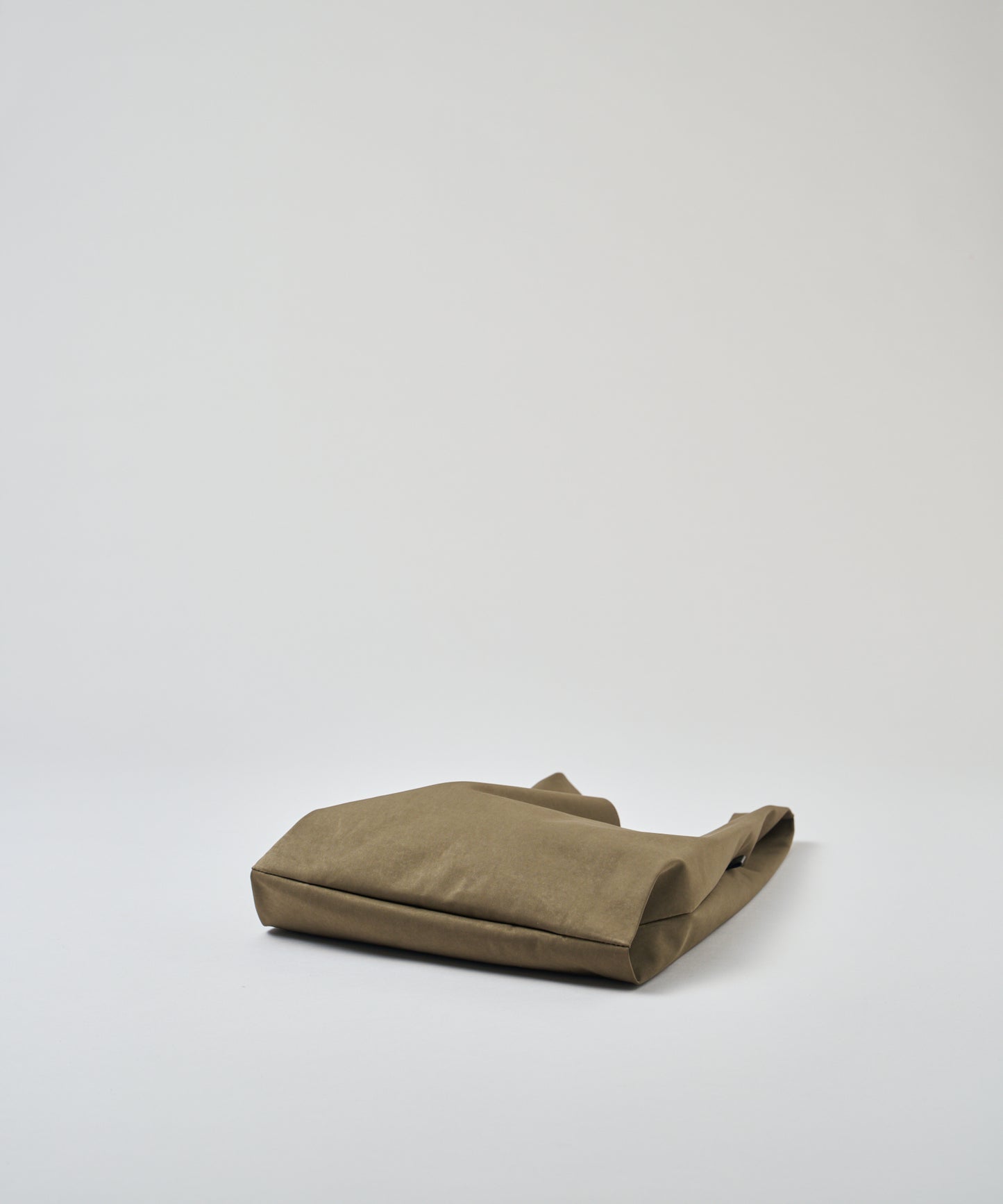 #89/ レジブクロ（khaki）/ HD NYLON