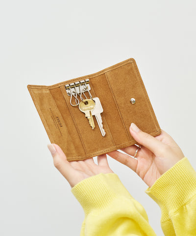 #33《SALE 50%》キーケース（camel）/ ピッグスキン・スモーク