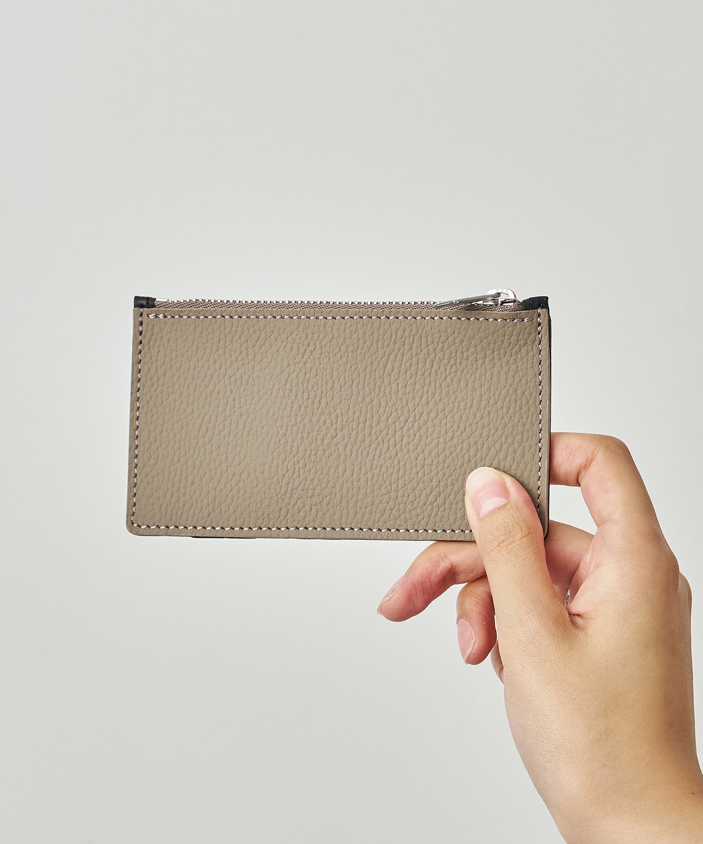 #51/ プライムスリーブ（almond gray）/ 牛革・フィリップ