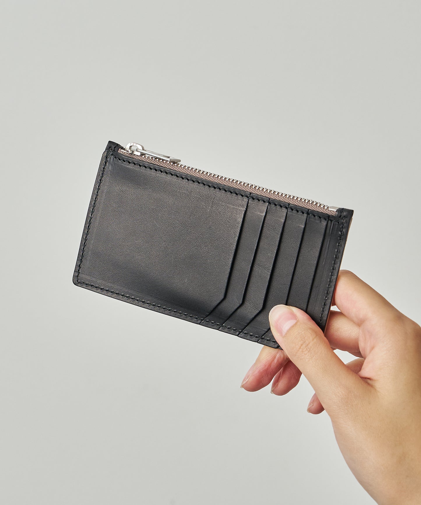 #51/ プライムスリーブ（almond gray）/ 牛革・フィリップ