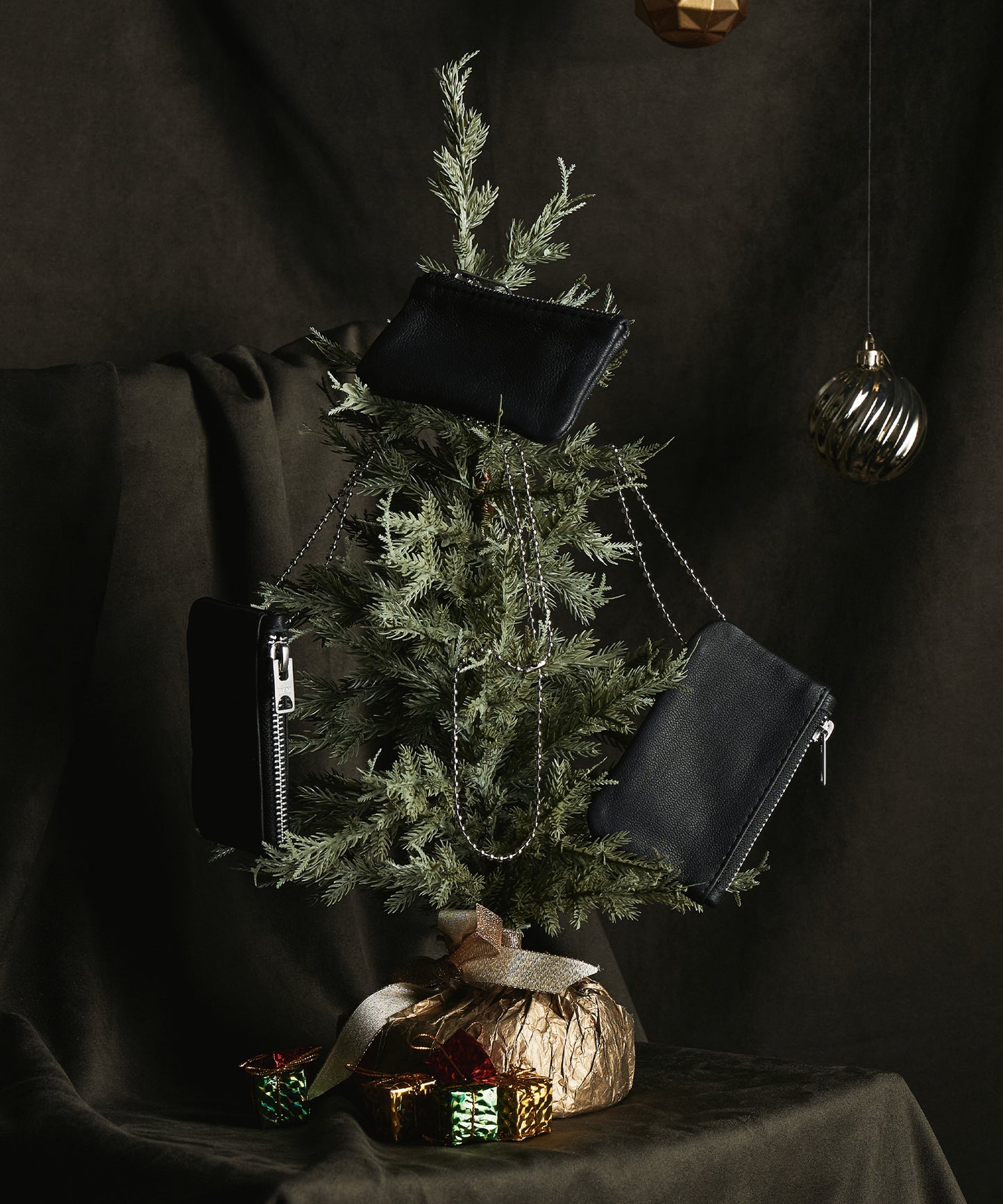 #11《BF SALE 20%》クラマエポーチ（black）/ やぎ革・ベアー