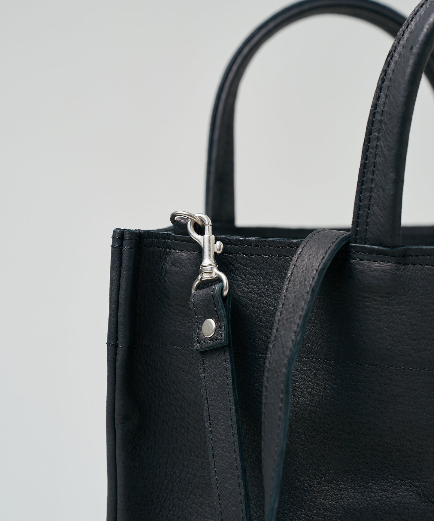 #30/ ランチバッグS キャリーライト（black）/ ピッグスキン・ハリー