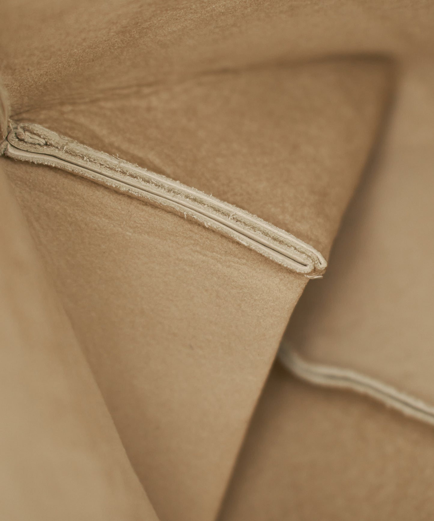 #52b《SALE 30%》ランチバッグM（ivory）/ 牛革・バレンシア