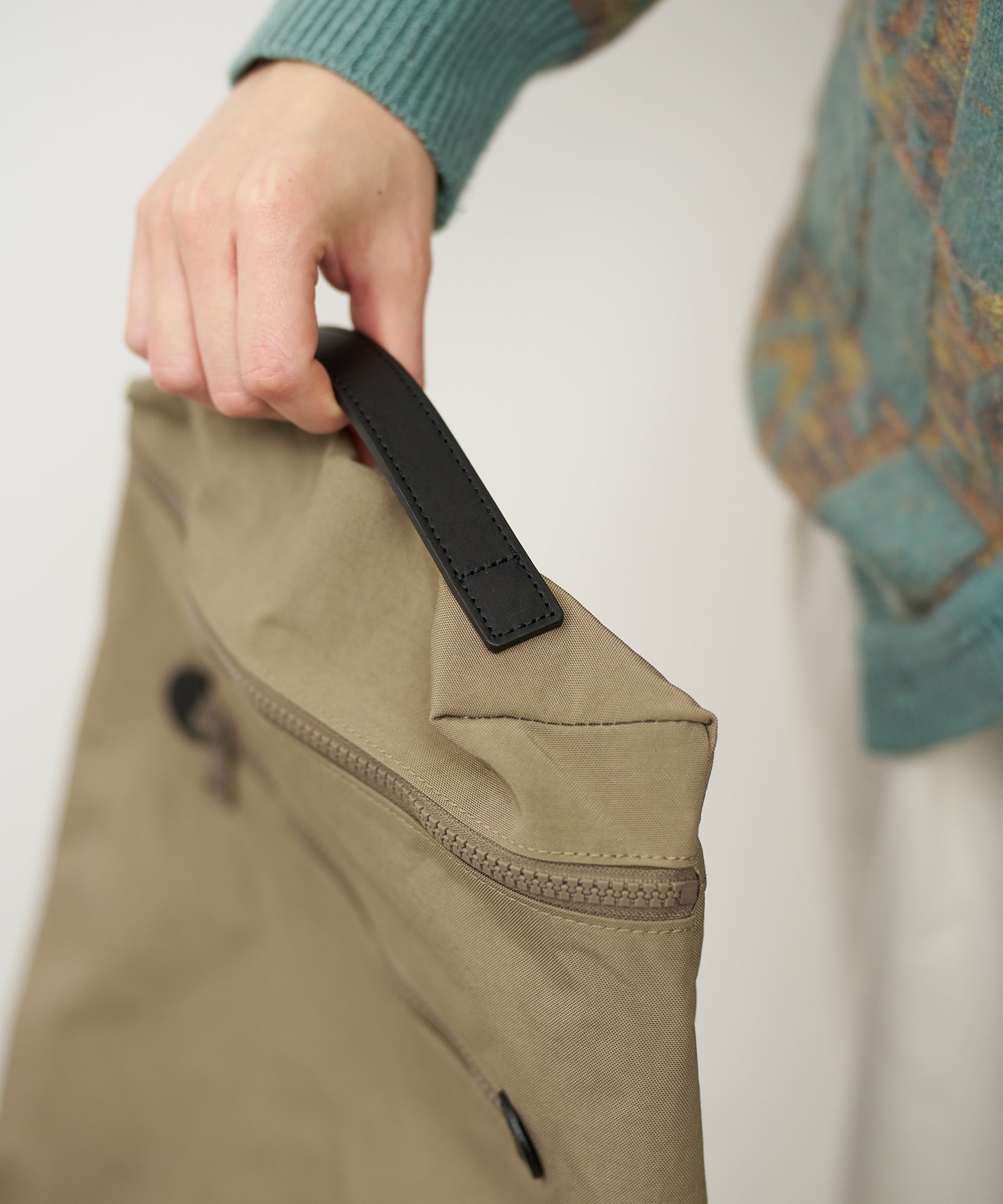 #86 / フラットリュック（sage gray）/ WRINKLE NYLON