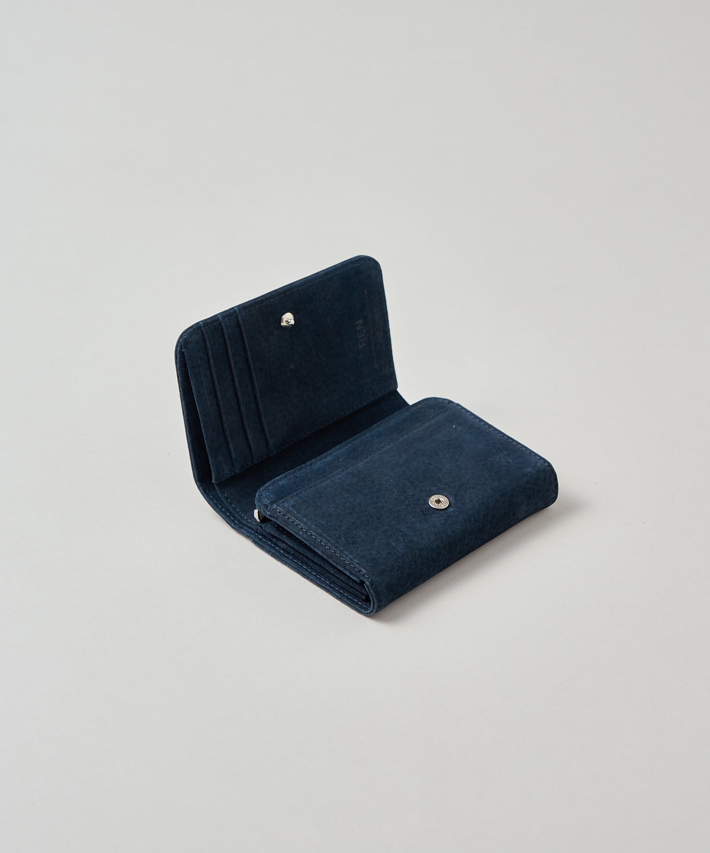 #33 / ポストマンウォレットS（navy blue） / ピッグスキン・スモーク