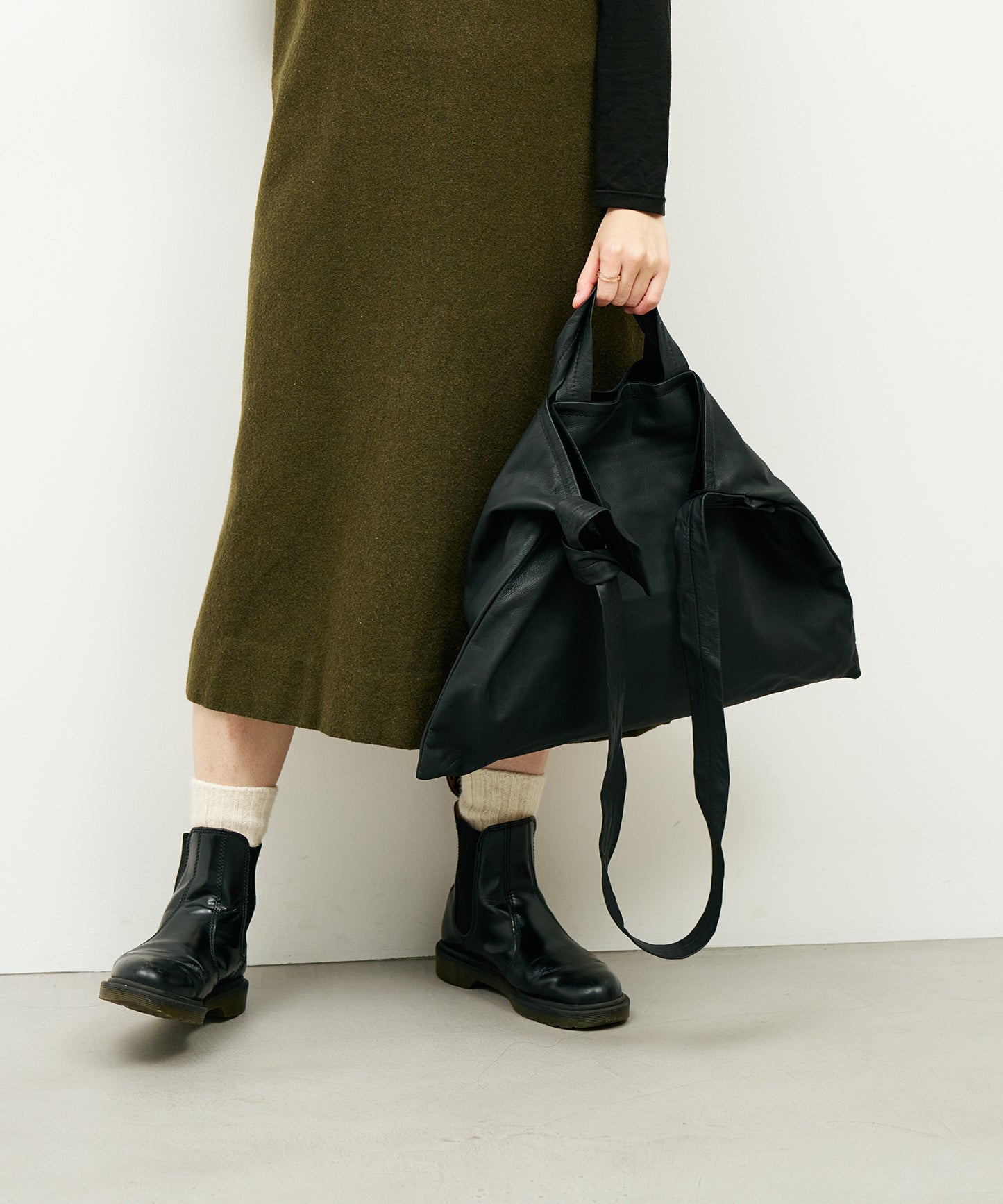 #11/ 2wayスクエアショルダーM（black） / やぎ革・ベアー