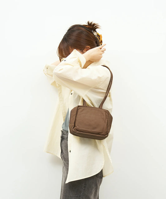 #11《SALE 40%》スラウチーボックスバッグXS (dark brown) / やぎ革・ベアー - REN