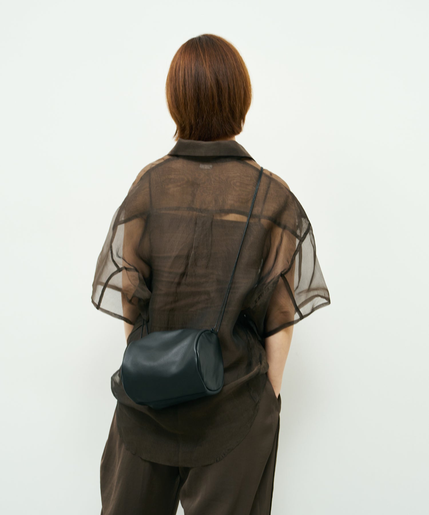 REN】《ポシェット》軽くて丈夫、シンプルな”ドラム型”のレザー