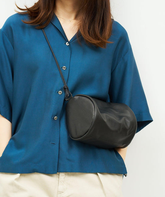 #15/キャニスターショルダー（black） / やぎ革・スティル - REN