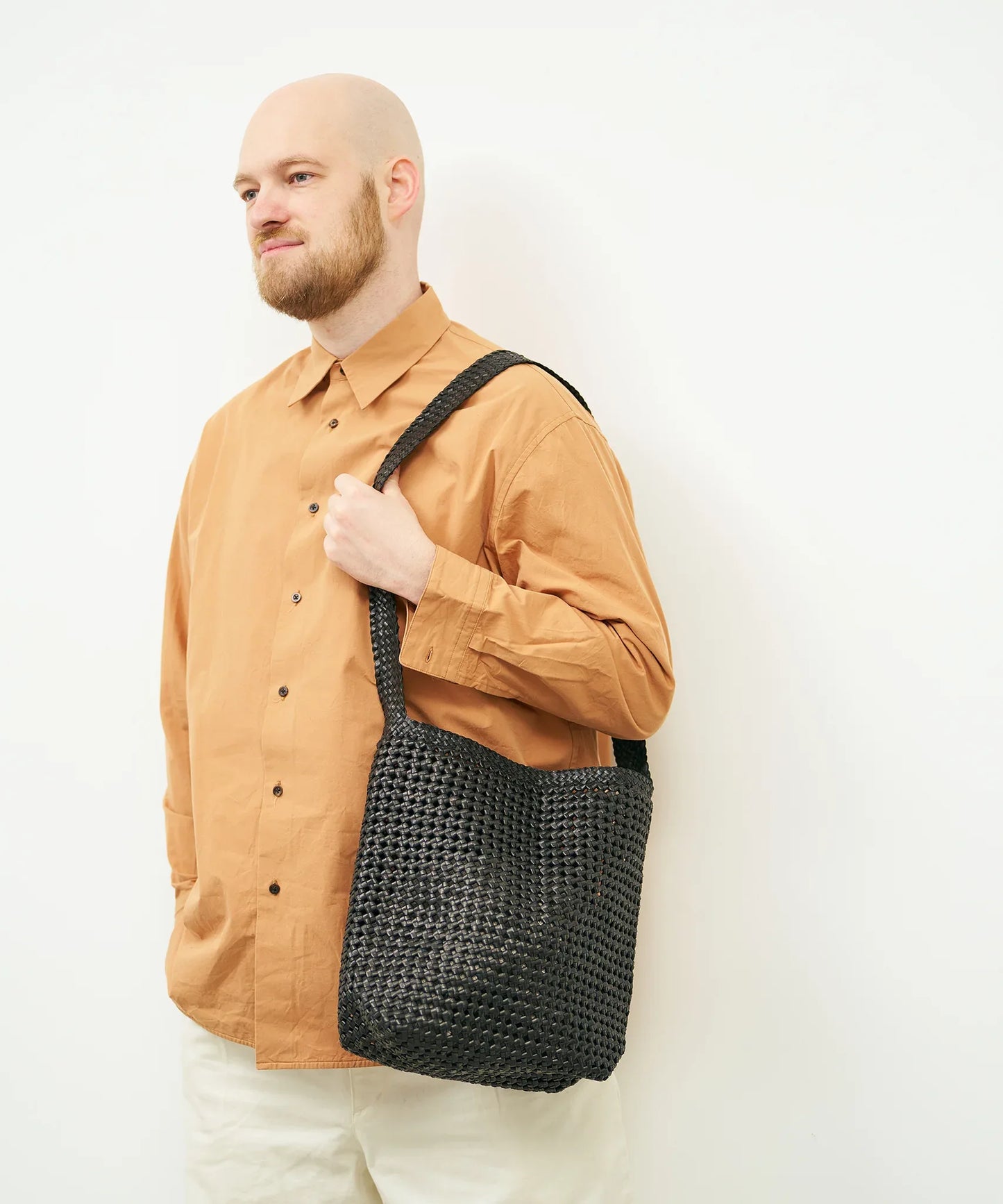 #16/ ボックスショルダー（black）/ やぎ革・ゴートメッシュ