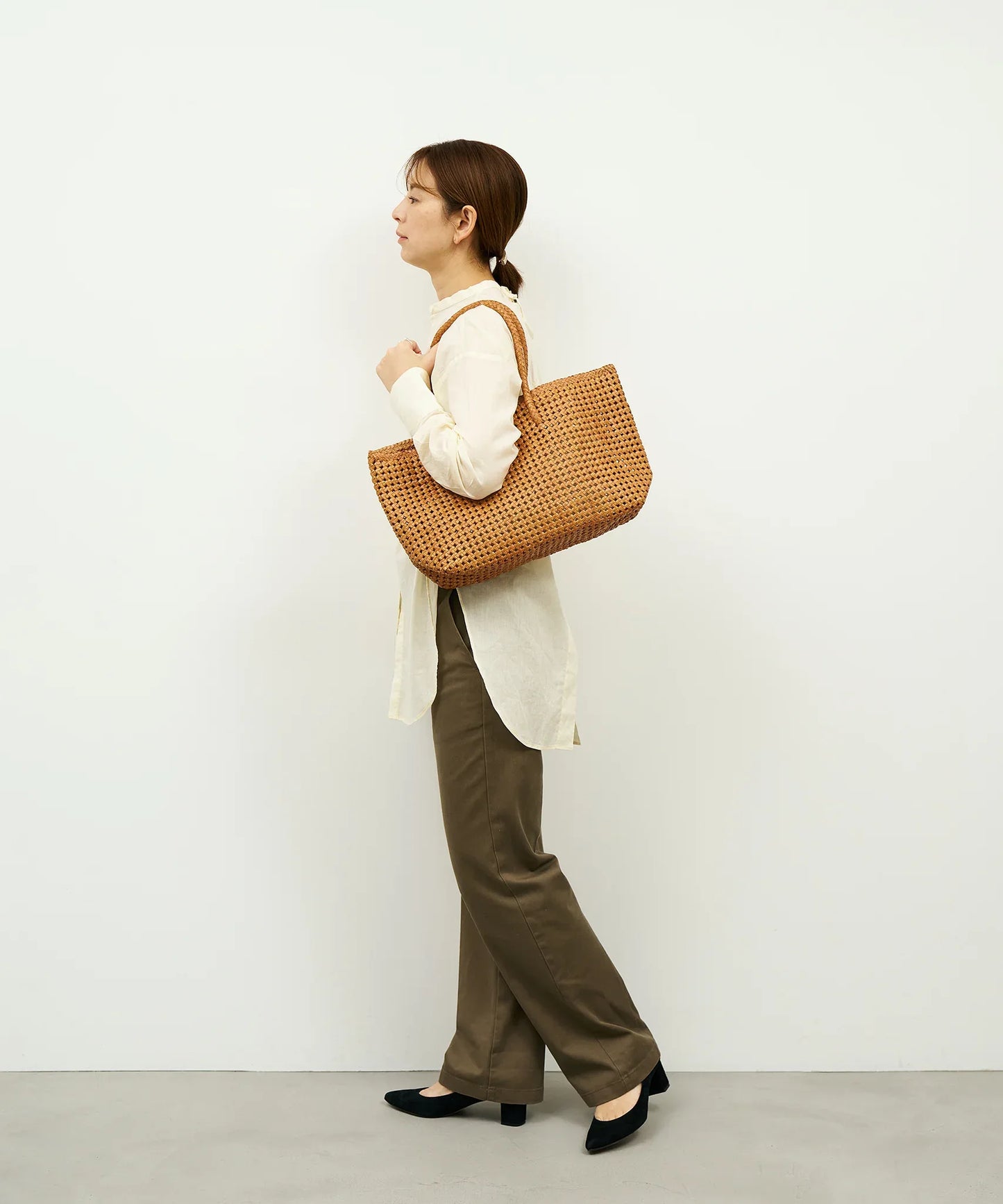 #16/ バスケットM（camel）/ やぎ革・ゴートメッシュ - REN