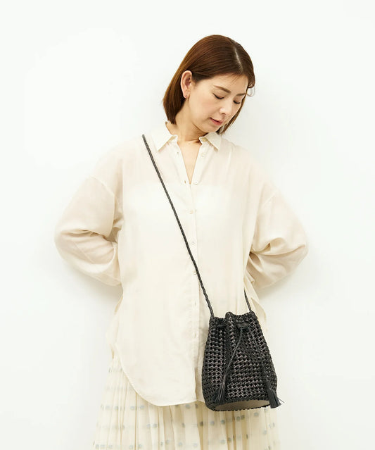 #16/ タッセルボトルショルダー(black)/ やぎ革・ゴートメッシュ - REN