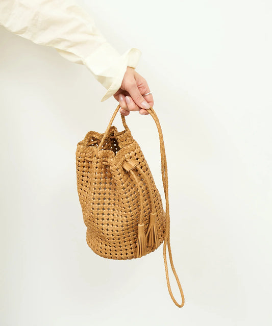 #16/ タッセルボトルショルダー（camel）/ やぎ革・ゴートメッシュ - REN