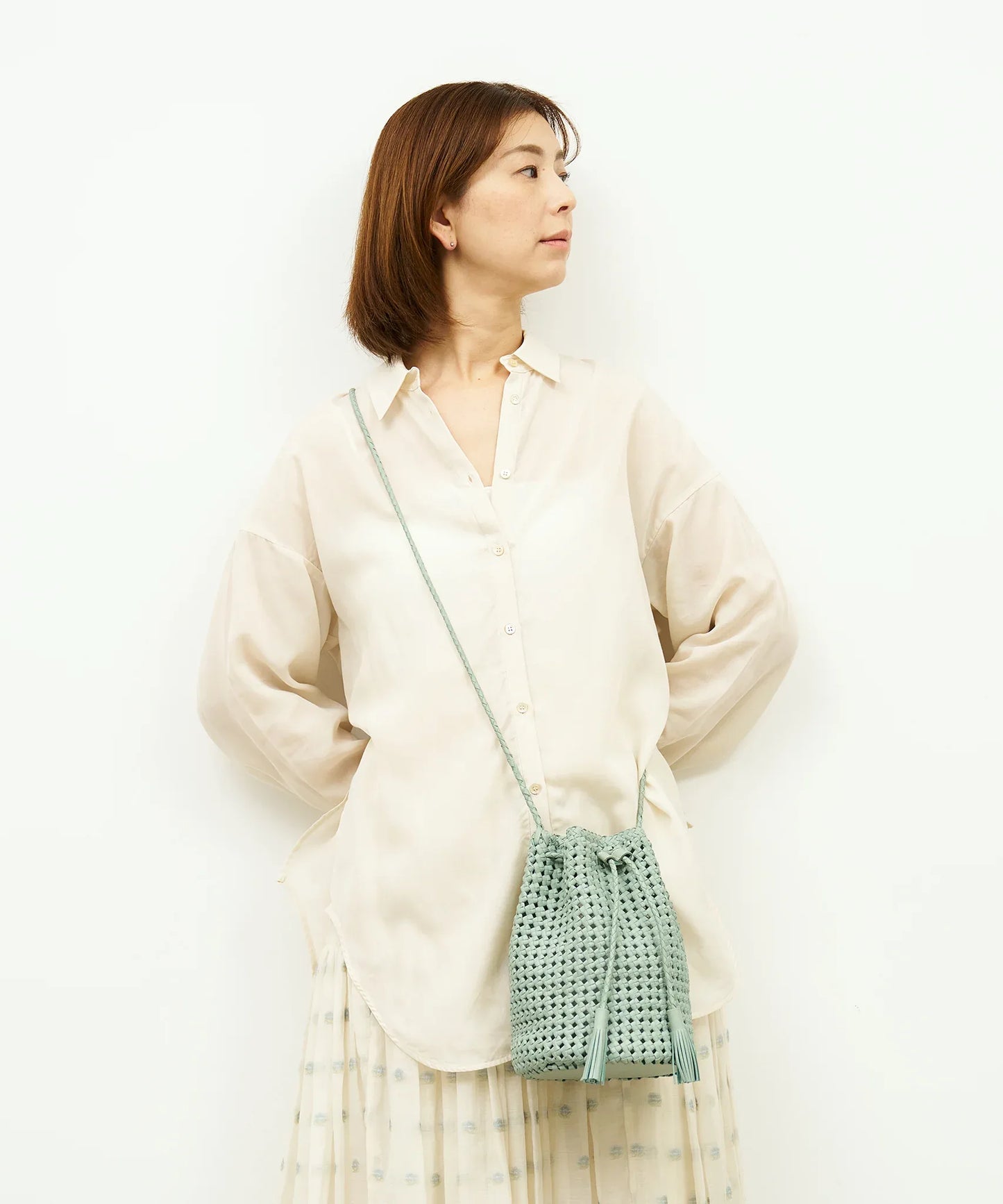 #16/ タッセルボトルショルダー（sage green）/ やぎ革・ゴートメッシュ