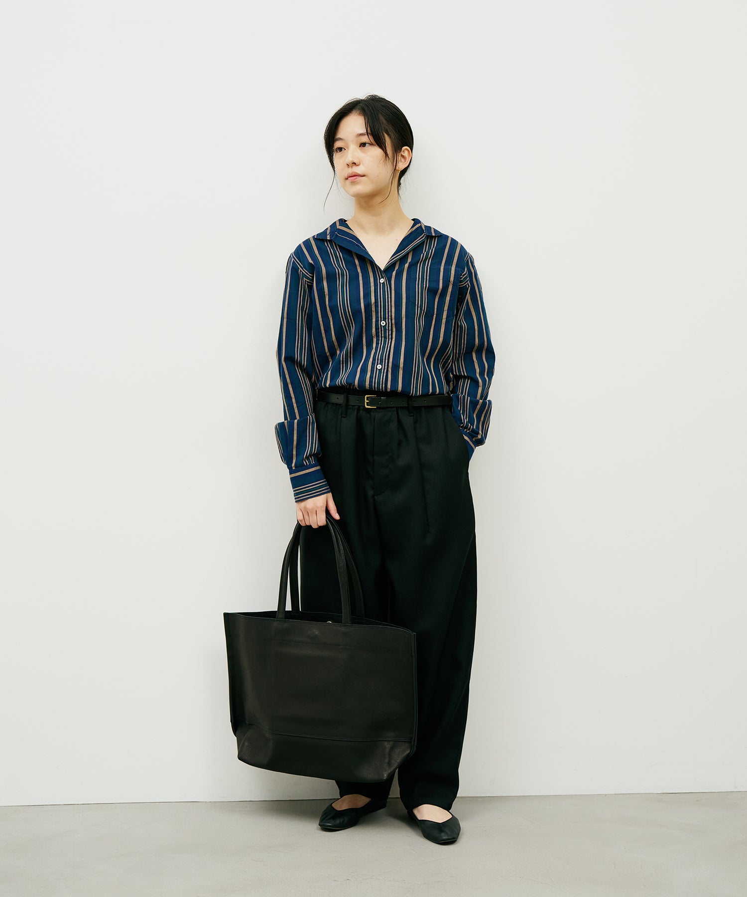 REN】大容量豚革トートバッグ - 軽量でシンプル、お仕事に最適