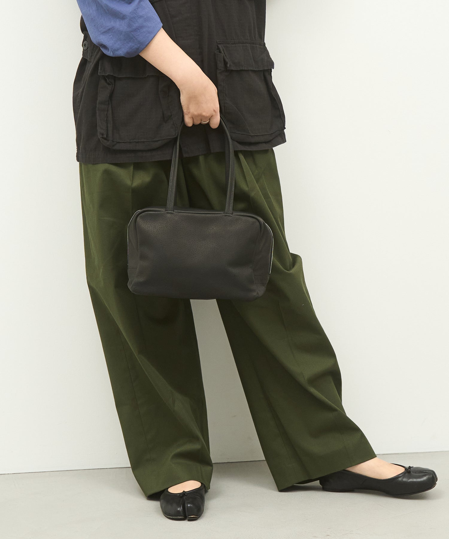 REN】《ボストンバッグ》肩掛けできる小ぶりのスクエア型の