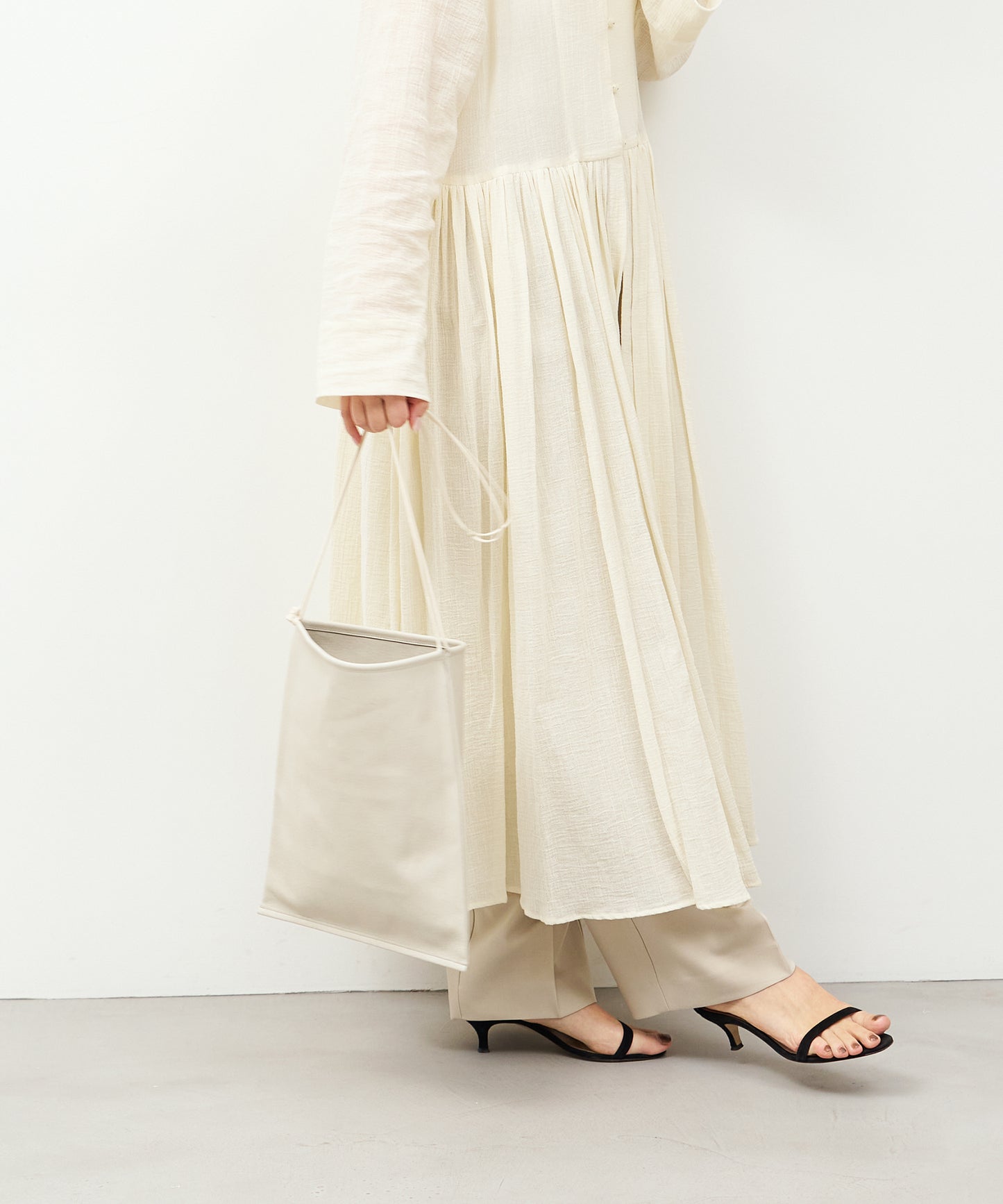 #30/ フラットショルダー（oatmeal）/ ピッグスキン・ハリー