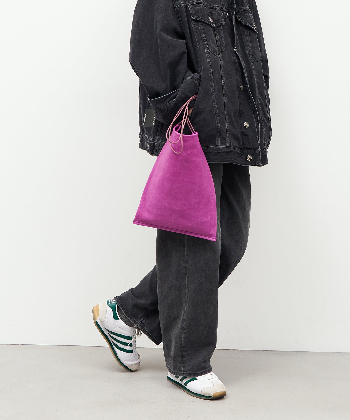 #30/ フラットショルダー（peony purple）/ ピッグスキン・ハリー