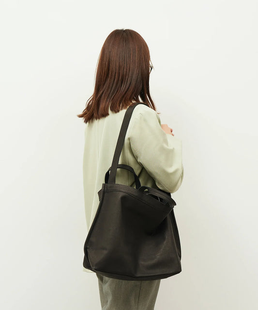 #30/ ベーシックジップトートM 2way (black)/ ピッグスキン・ハリー