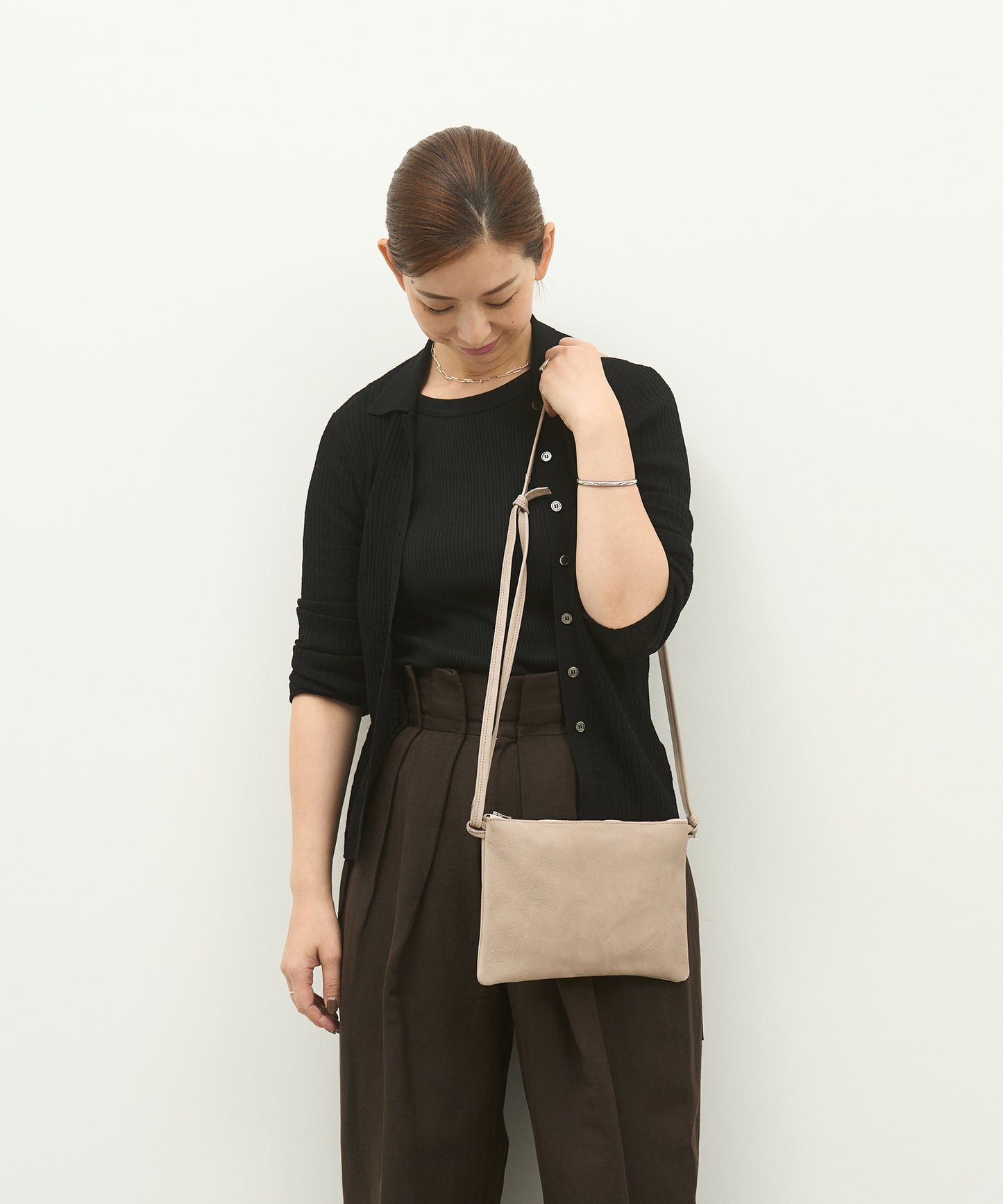 #30/ ポーチショルダー / ピッグスキン・ハリー / black, pink beige, sold out