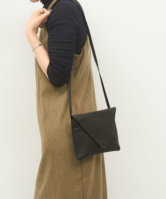 #30 / トライアングルフラップ（black）/ ピッグスキン・ハリー