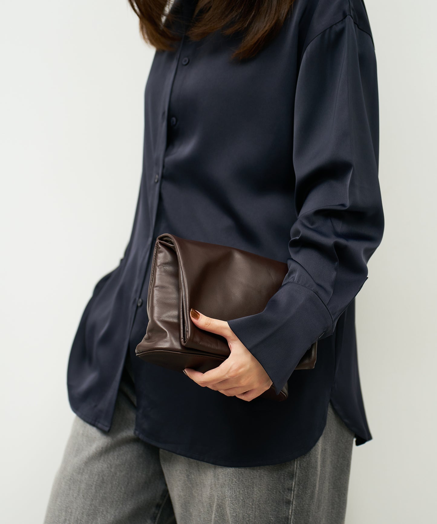 #45《BF SALE 10%》スリーブトート（bitter brown）/ 牛革・アペルト